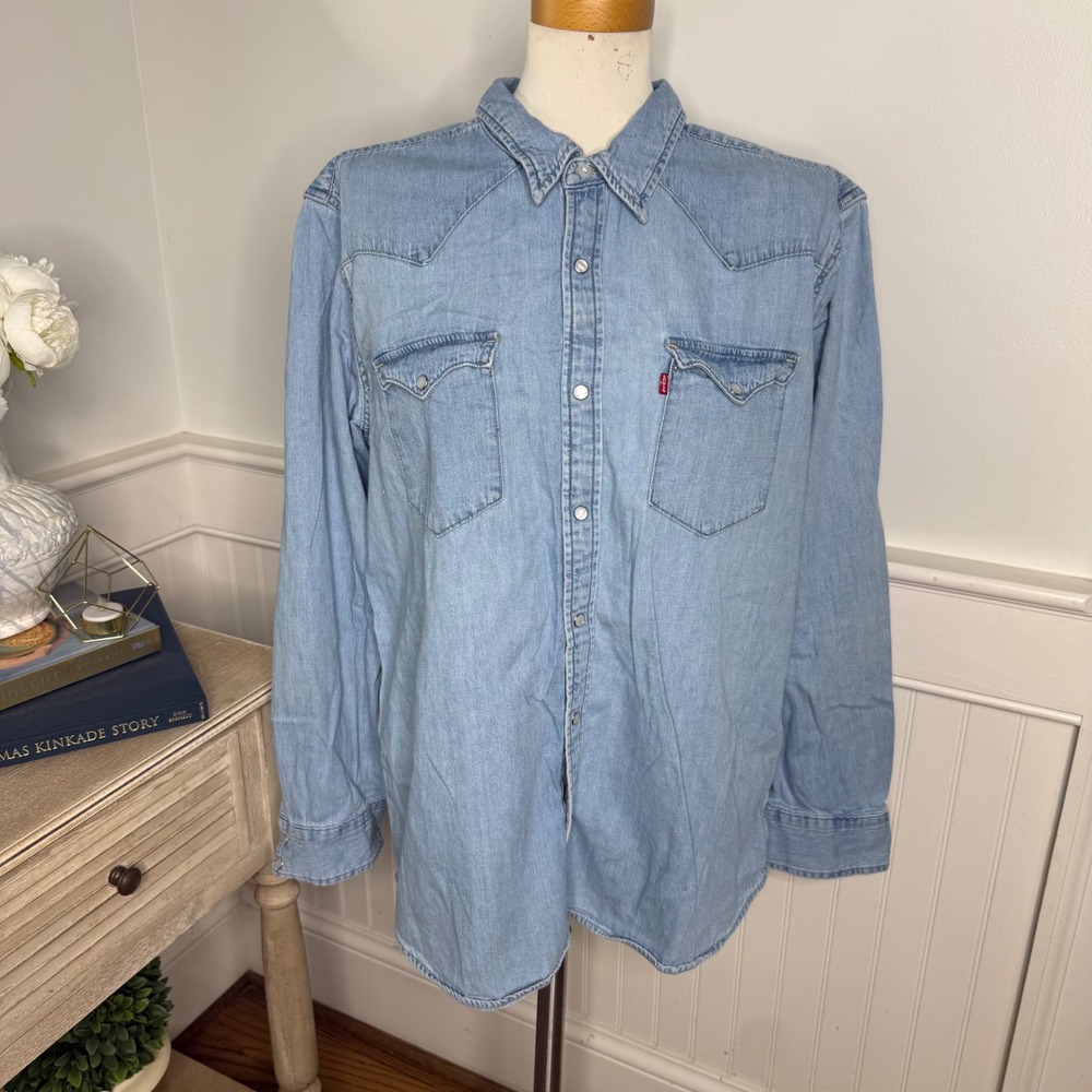 Levis Western Shirt XL Light Wash Denim Snap Front Long Sleeve Pearl Snap